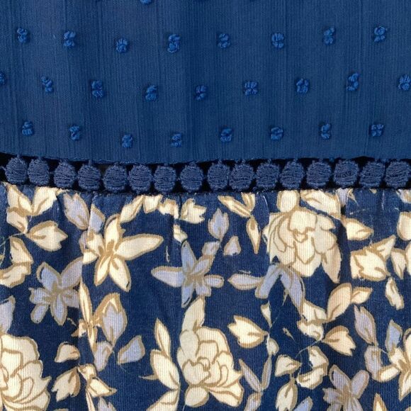 Daniel Rainn Jarra Flutter Sleeve Tassel Tie Knit Top Size Petite Small (F3) NWT - Picture 3 of 9